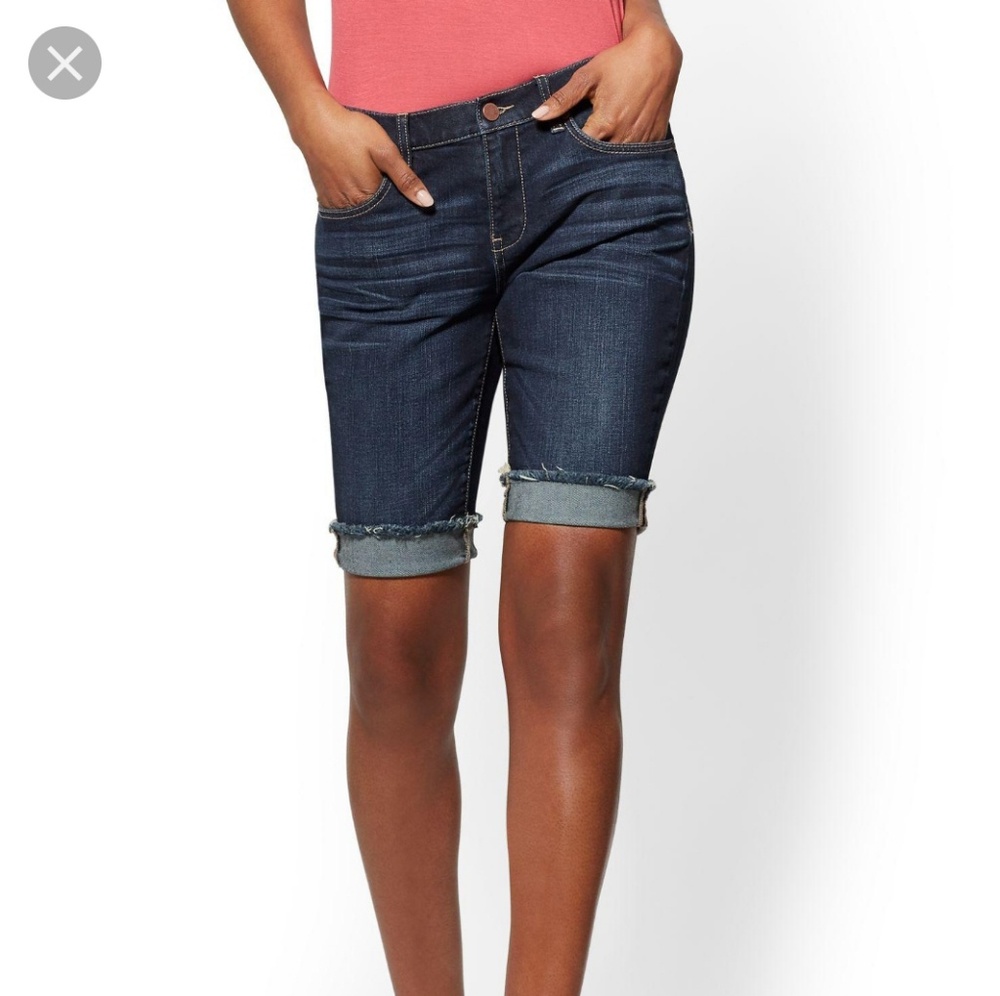 New York & Company boyfriend bermuda